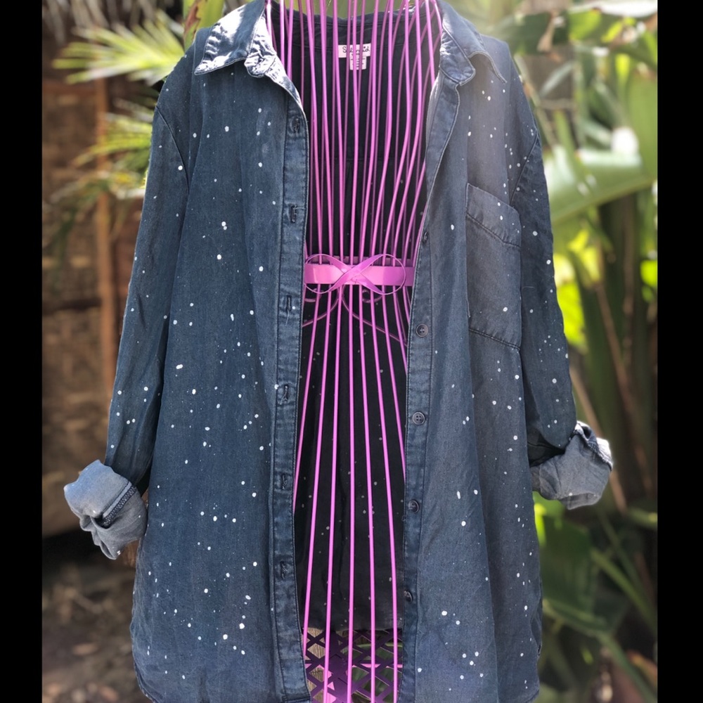 Splendid Chambray button down top - Picture 11 of 16